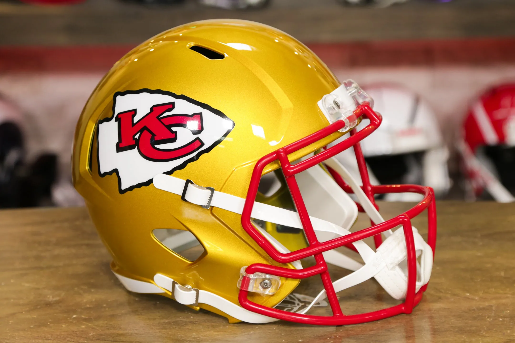 Kansas City Chiefs Riddell Speed Replica Helmet - Flash