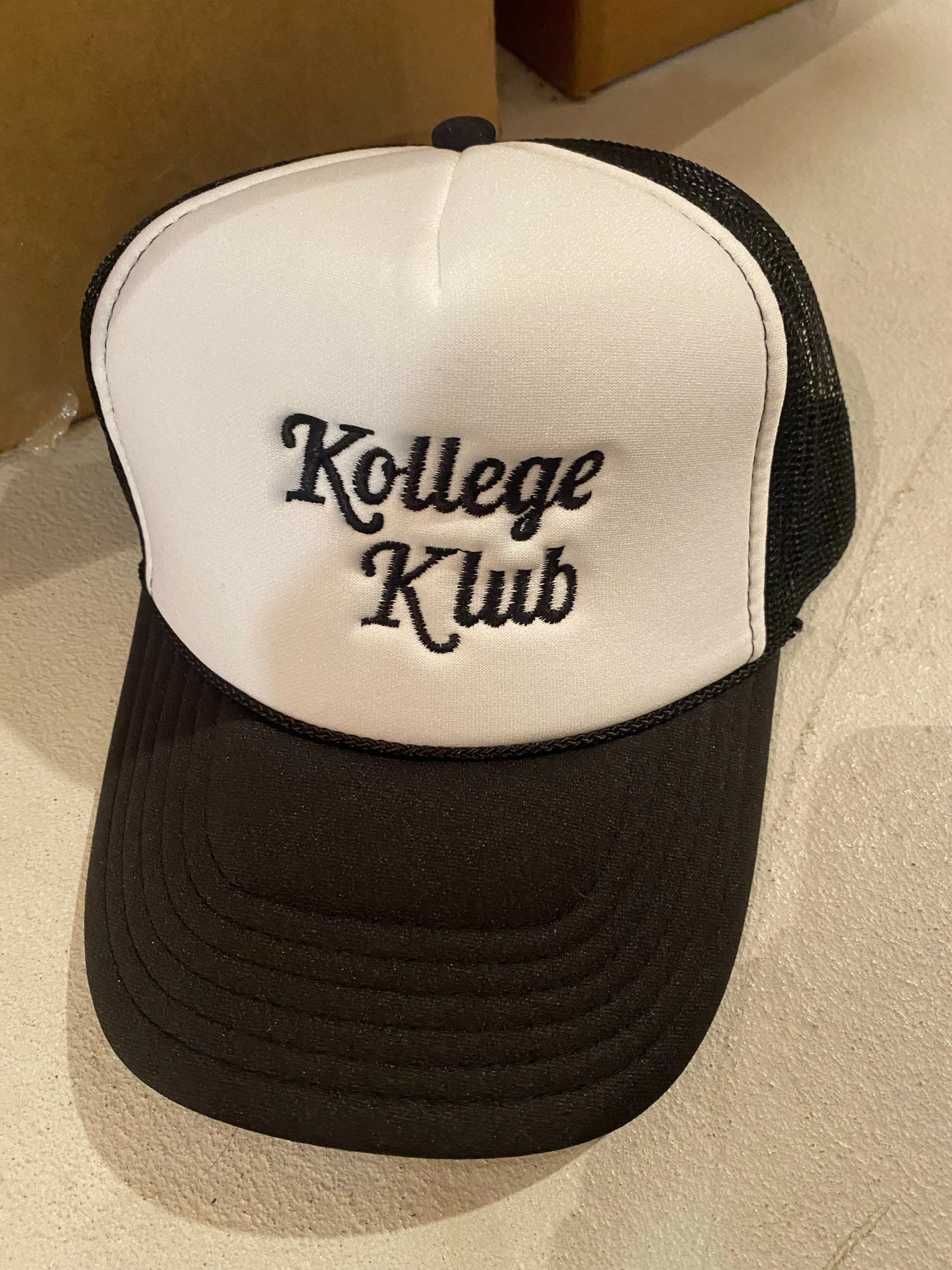 Kollege Klub Trucker Hat