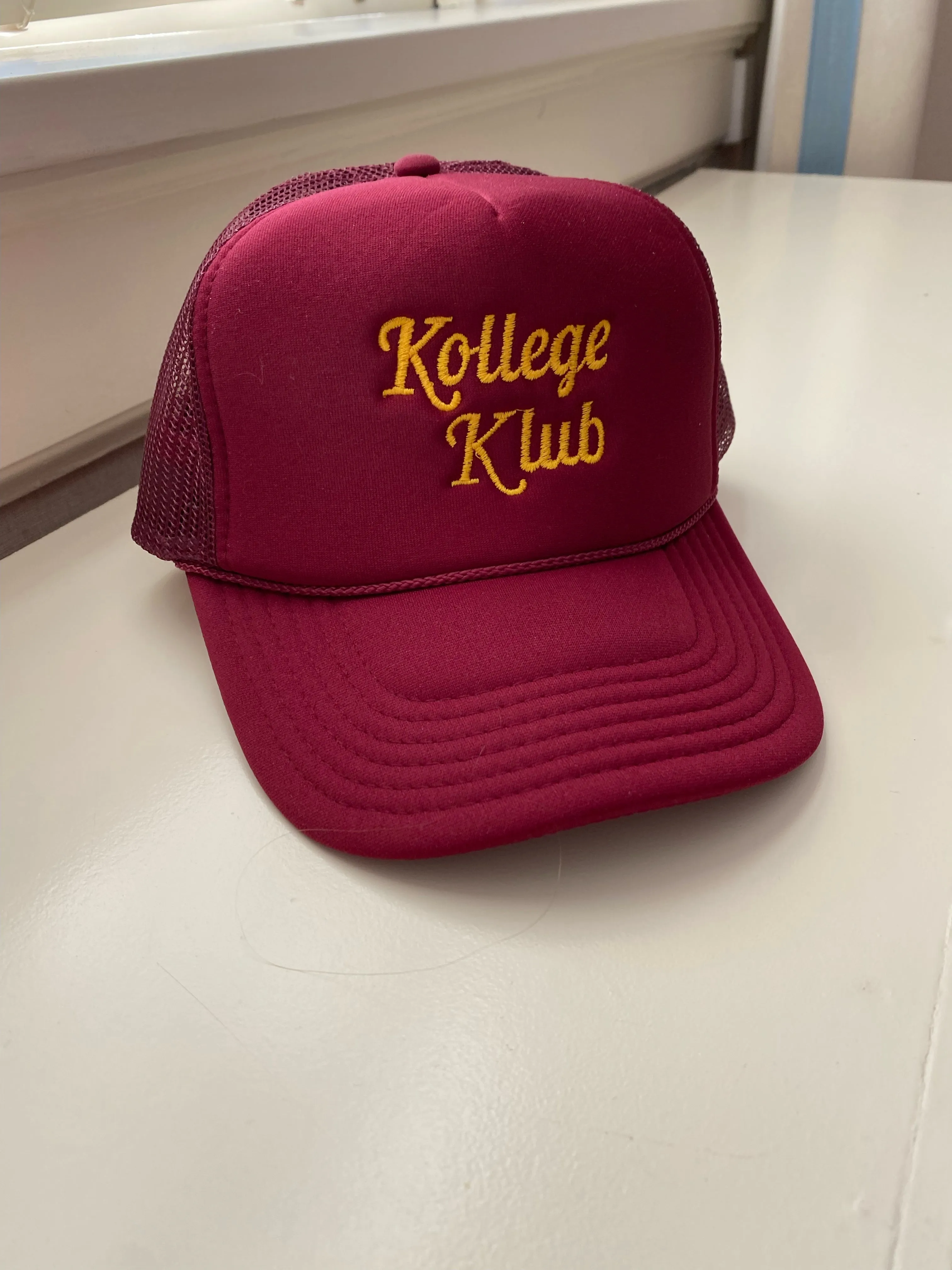 Kollege Klub Trucker Hat