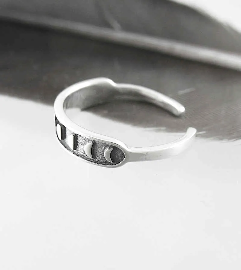 Phases of the Moon Oxidized Toe Midi Knuckle Ring, Adjustable