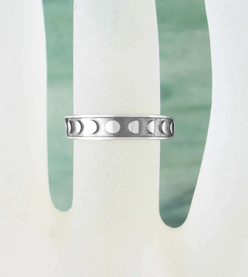 Phases of the Moon Oxidized Toe Midi Knuckle Ring, Adjustable