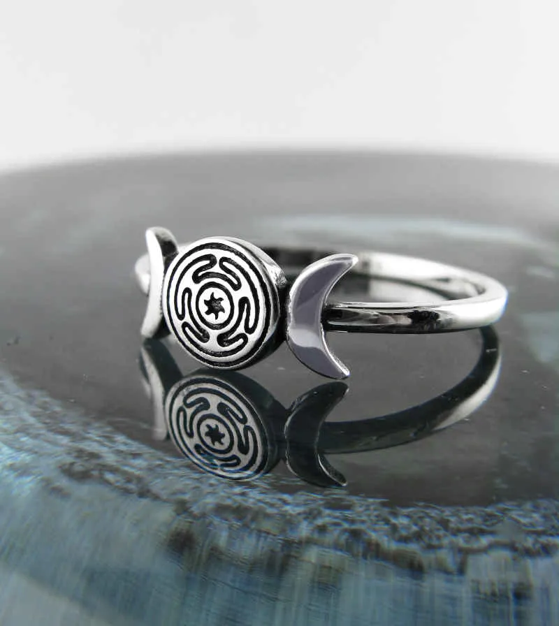 Triple Moon With Hecate's Wheel Symbol Ring