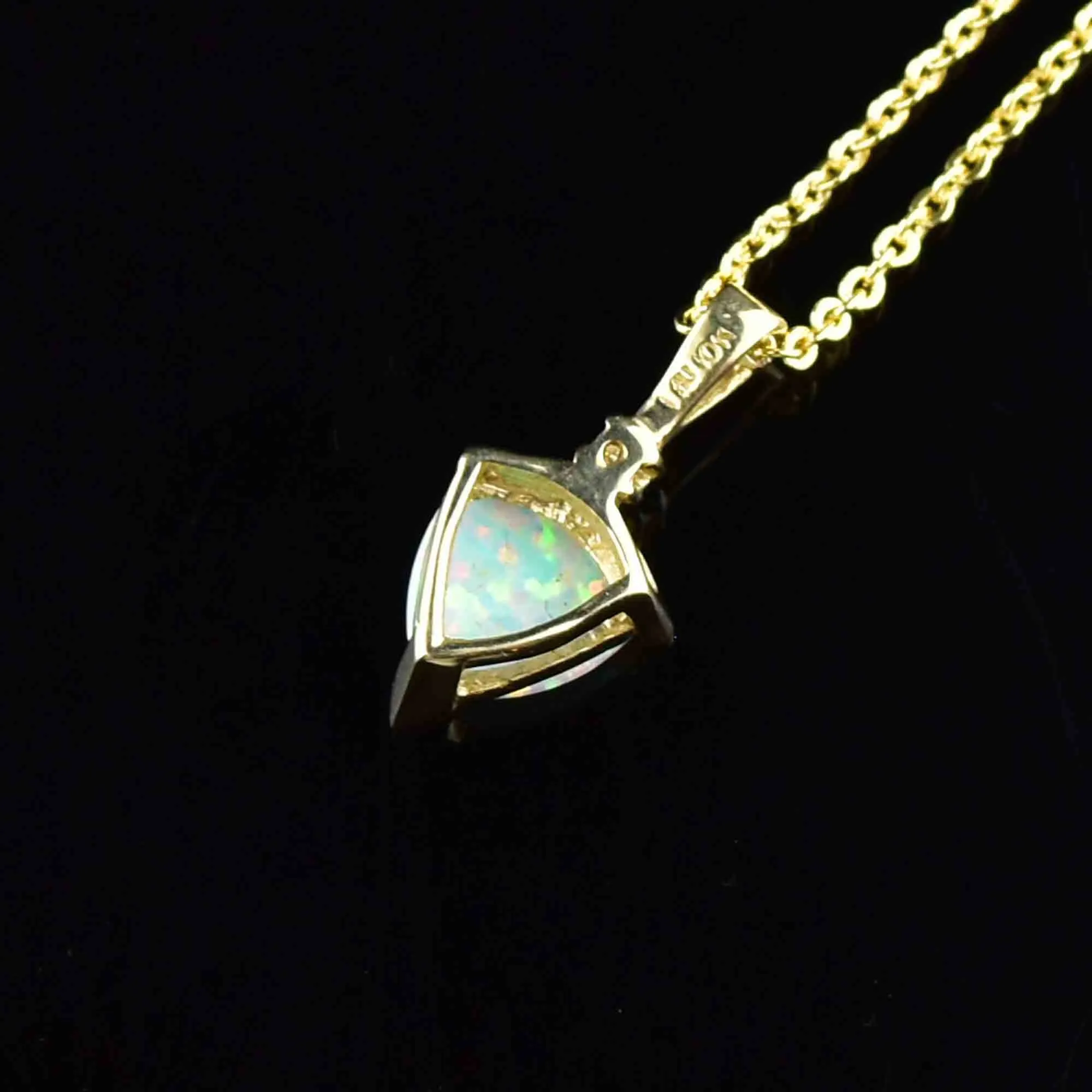 Vintage 10K Gold Trillion Opal Diamond Pendant Necklace